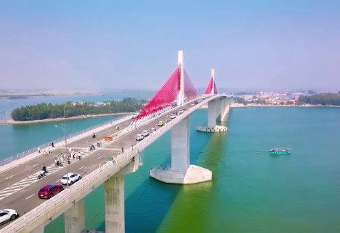 Chính thức thông xe kỹ thuật cầu vượt biển Thuận An, thành phố Huế